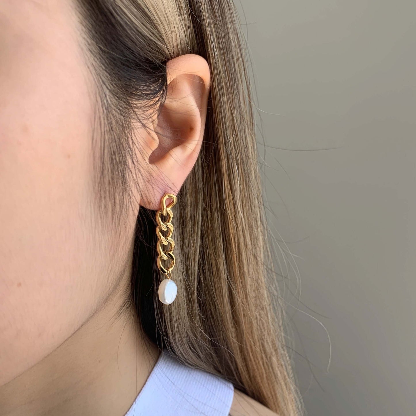 gold asymmetrical chunky earrings with pearl drop