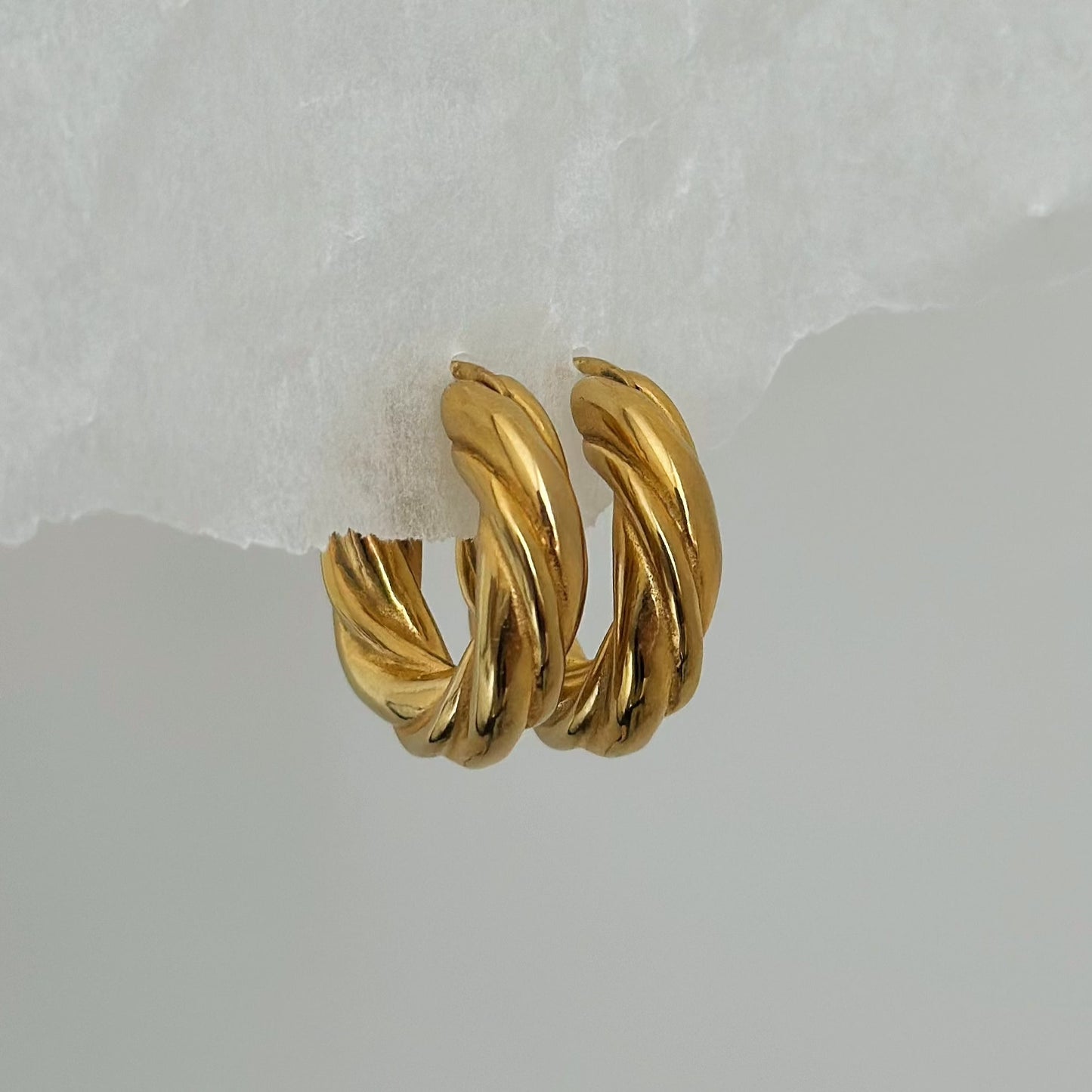 chunky gold hoop earrings